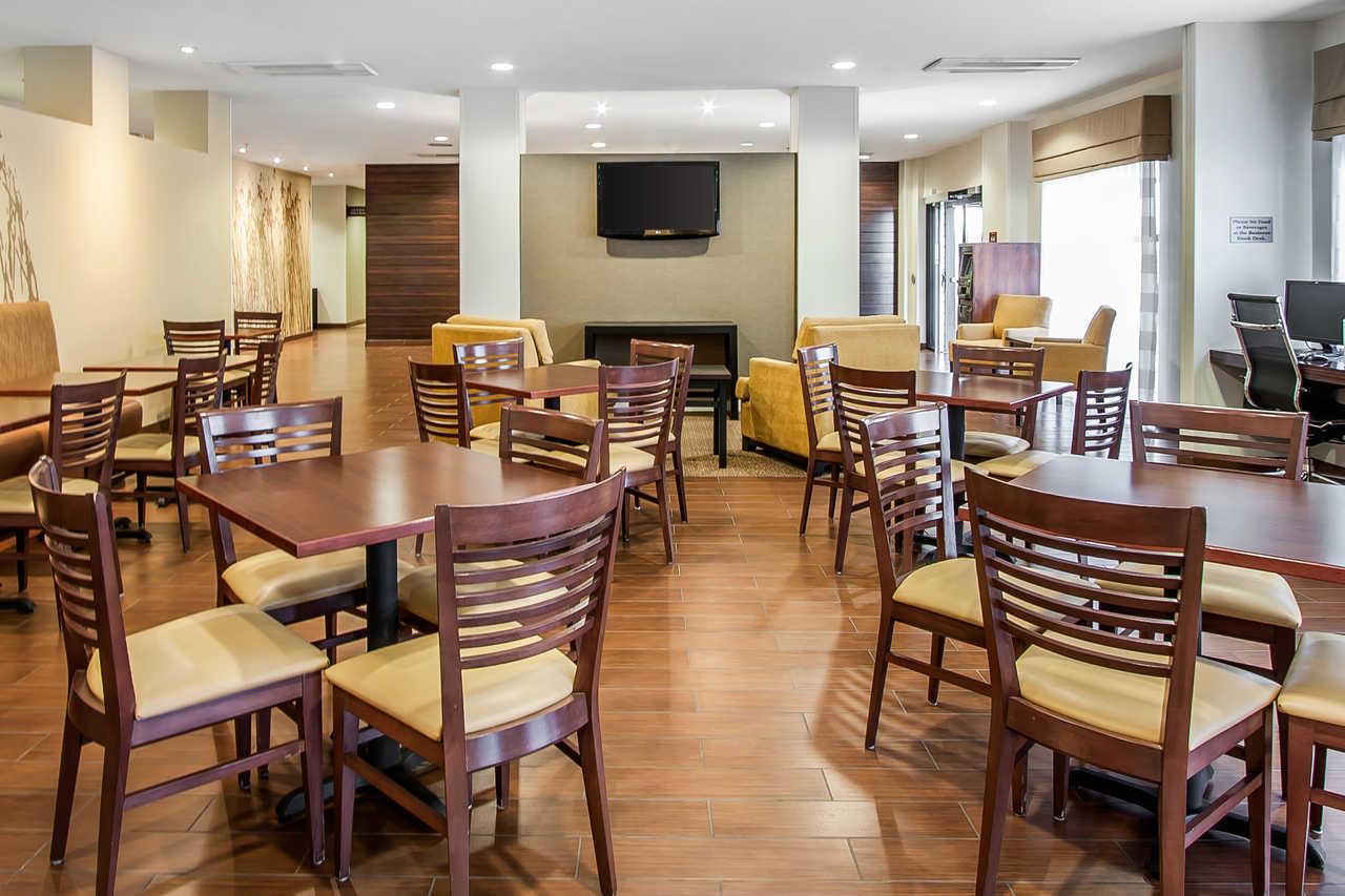 Sleep Inn & Suites Devils Lake Kültér fotó